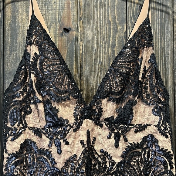 Free People Night Shimmer Mini Dress 8 Black Tan Nude Lace Sequins Cocktail Boho - Picture 4 of 11
